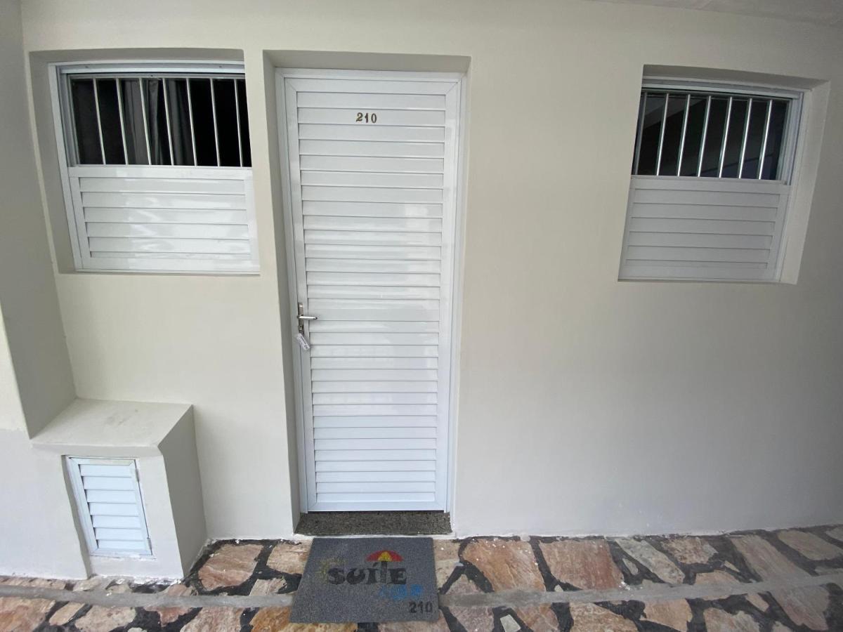 Suite Mar 210 - Economica E Compacta - Praia Do Morro - Predio Frente Mar Com Elevador, Atravessou A Avenida, Ja Esta Na Praia - Garagem - Internet Guarapari Zewnętrze zdjęcie